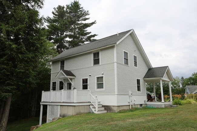 Building Photo - 10 Linkside Dr