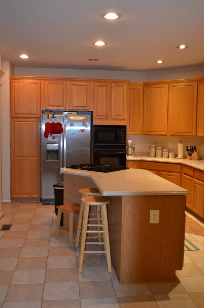 Building Photo - 6831 Corder Lane