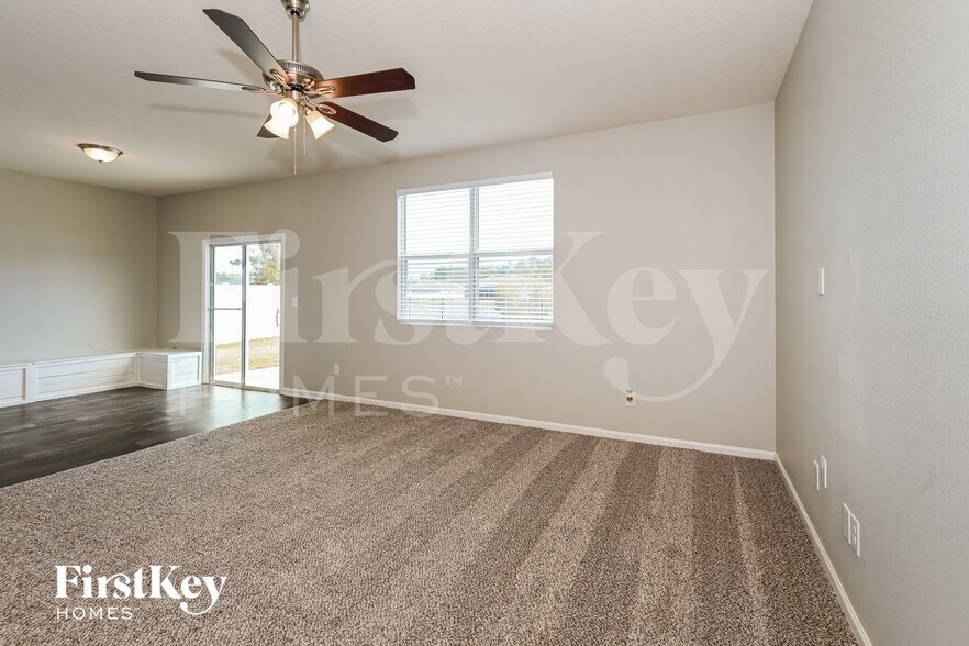 Building Photo - 95179 Timberlake Dr