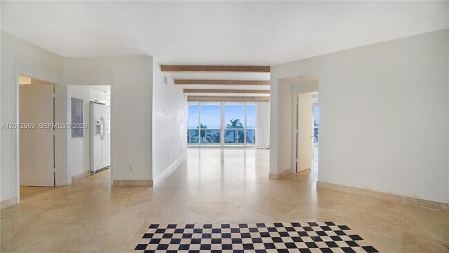 Building Photo - 4775 Collins Ave