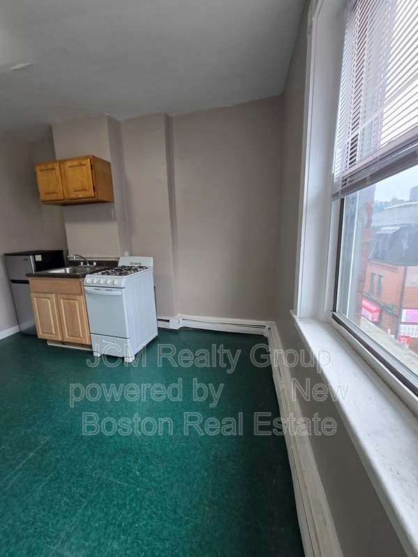 Building Photo - 191 Green St