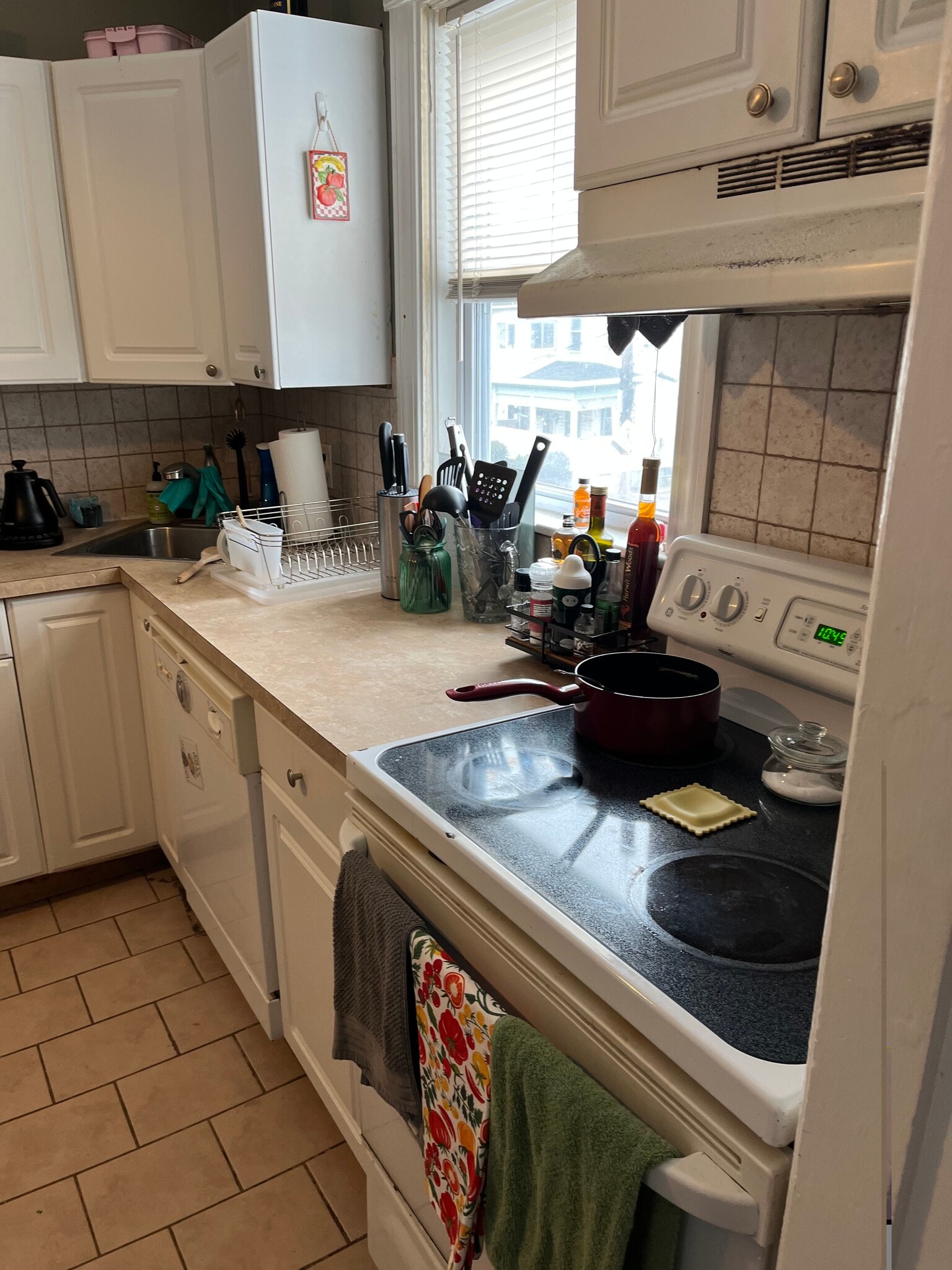 Building Photo - 30 Antwerp St