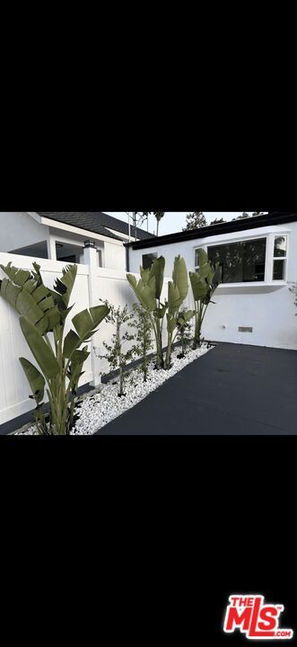 Building Photo - 11836 Laurelwood Dr