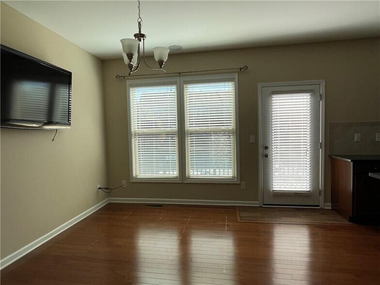 Building Photo - 3393 Twinrose Pl