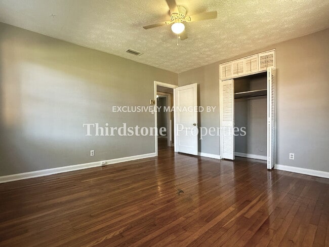 Building Photo - 1216 Hamilton St