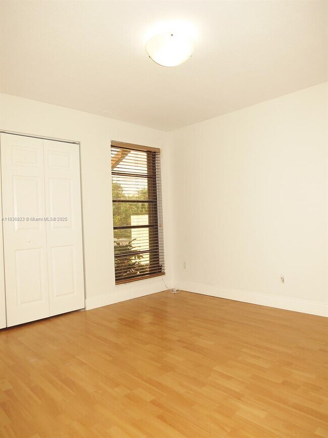 Building Photo - 8567 SW 115th Pl