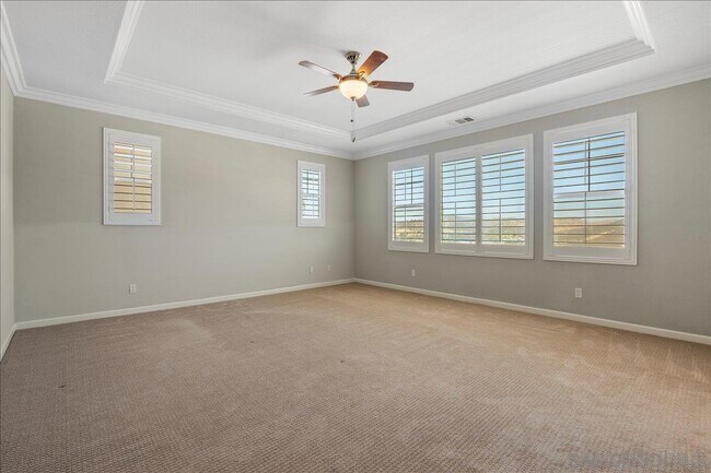 Building Photo - 1850 Sheridan Way