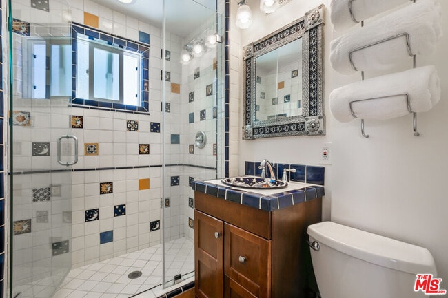 Building Photo - 10721 Aqua Vista St