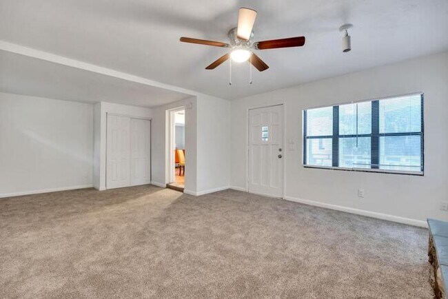 Building Photo - Renovation, MUST SEE!