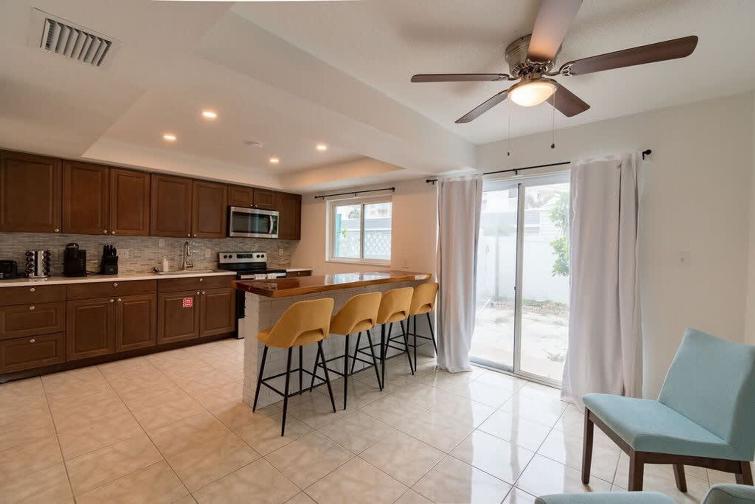 Building Photo - 505 Fillmore Ave