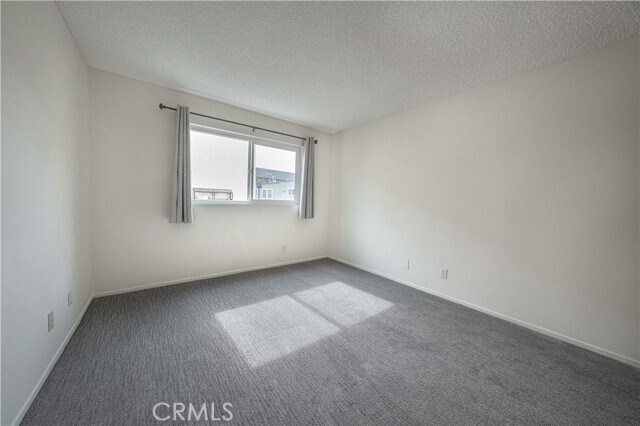 Building Photo - 423 2nd St