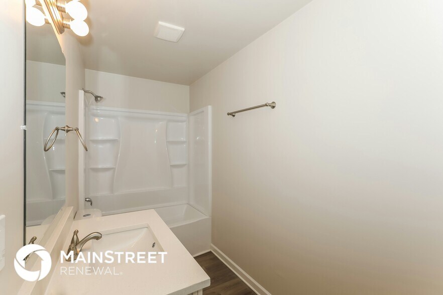 Building Photo - 316 Player's Cir