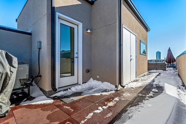 Building Photo - 3227 Quivas St