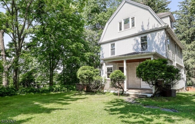 Primary Photo - 37 Livingston Ave