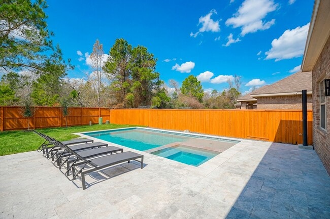 Building Photo - 174 Black Swan Pl