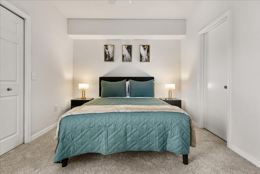 Building Photo - 19138 Portofino Dr