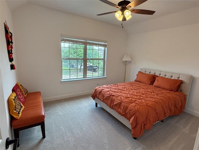 Building Photo - 5321 Texas Bluebell Dr