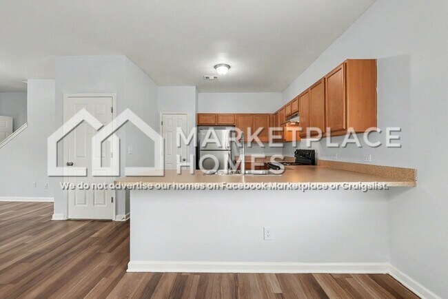 Building Photo - 5798 Westchase St