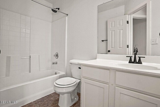 Building Photo - 11025 Bullseye St