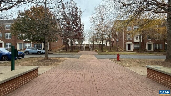 Building Photo - 2350 Abington Dr