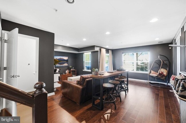 Building Photo - 11360 Sandhurst Pl