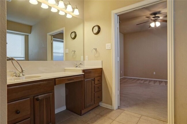 Building Photo - 13393 Mondovi Dr