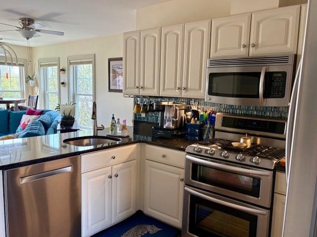 Kitchen - 22 Cormorant Pl