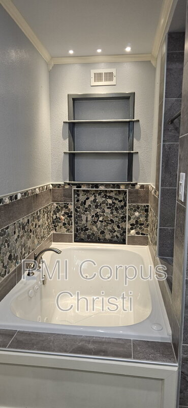 Building Photo - 5030 Merganser Dr