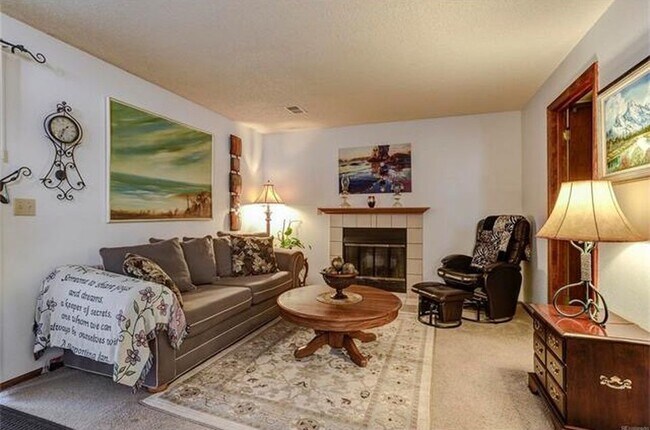 Building Photo - 17929 E Brown Pl