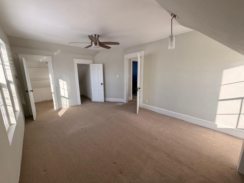 Building Photo - 1235 W Lorain St