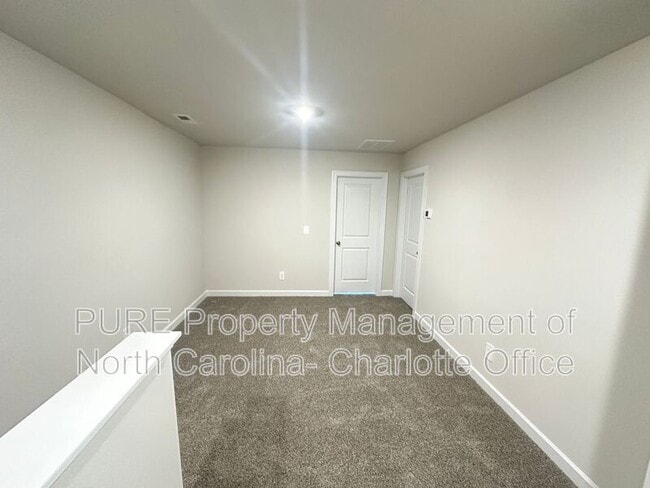 Building Photo - 1764 Braemar Vlg Dr