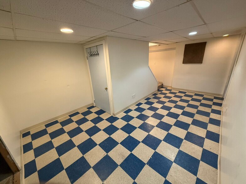 Finished basement area - 513 Tidewater Dr