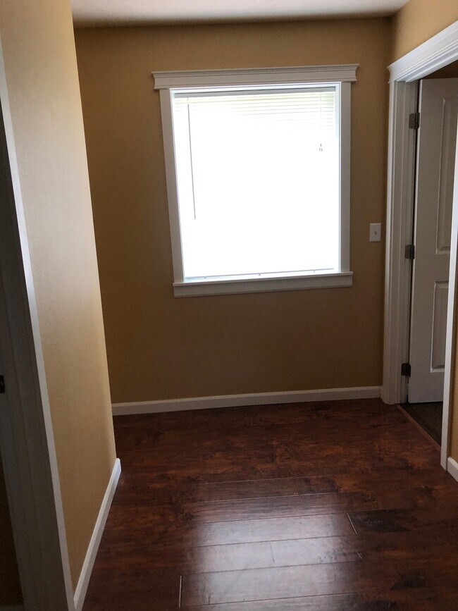 Bedroom - 116 5th St