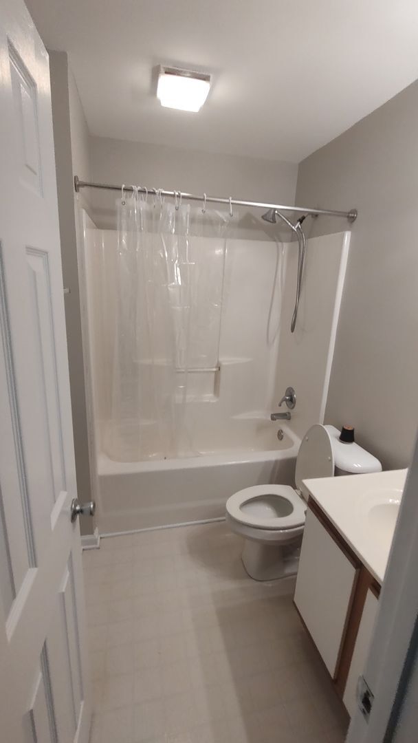 Building Photo - 90 Century Ct