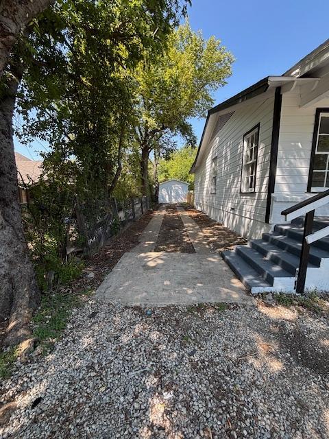 Building Photo - 2913 Avenue A