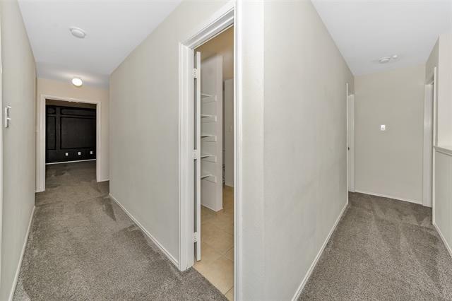 Building Photo - 1020 Breeders Cup Dr