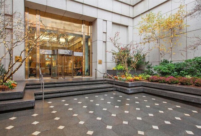 Building Photo - 1 bedroom in New York NY 10065