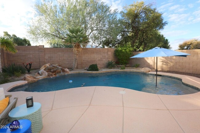 Building Photo - 11271 E Poinsettia Dr