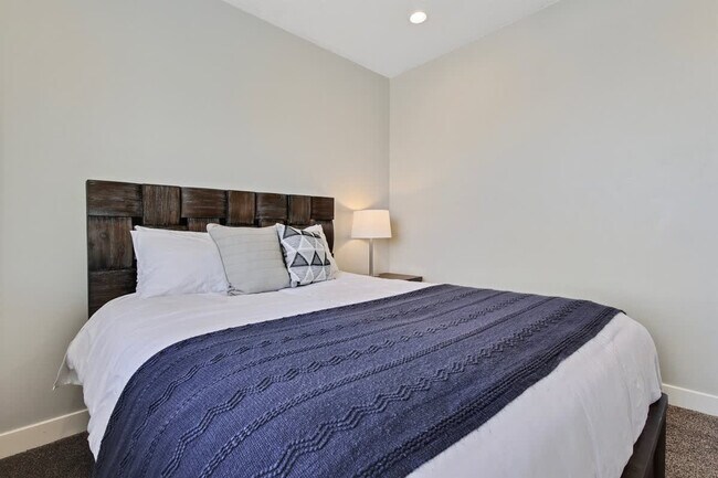 Building Photo - 3364 W 2490 S