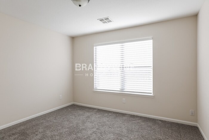 Building Photo - 1403 SW Addie Ln
