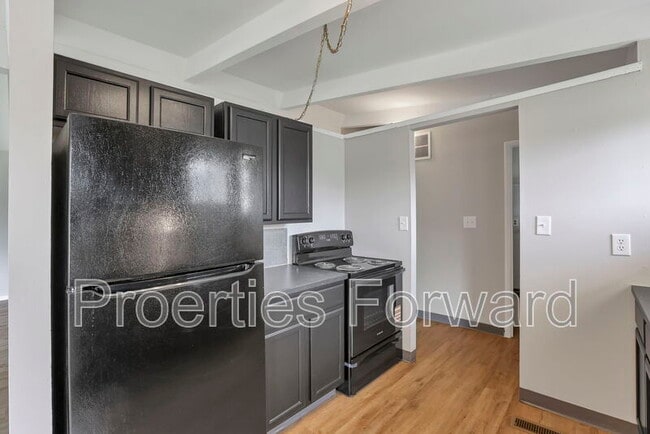 Building Photo - 873 Joyful St