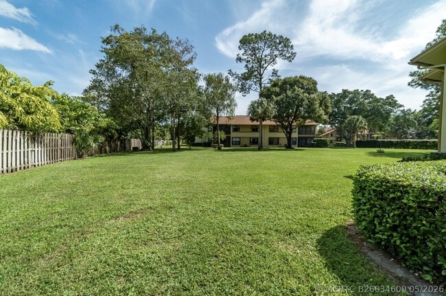 Building Photo - 13017 Northshire Trail