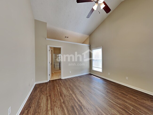 Building Photo - 3385 Woodash Ln