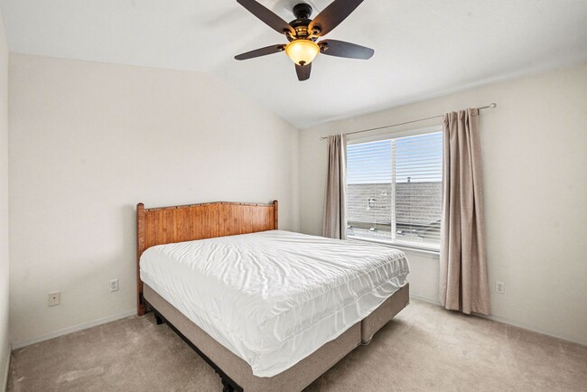 Building Photo - FURNISHED or unfurnished - 3 bed 3 bath Gated Highlands Ranch Home!