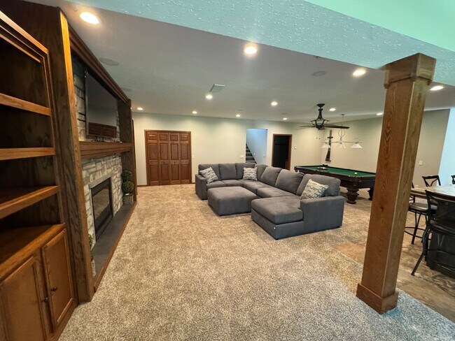 Building Photo - 2529 Bass Dr