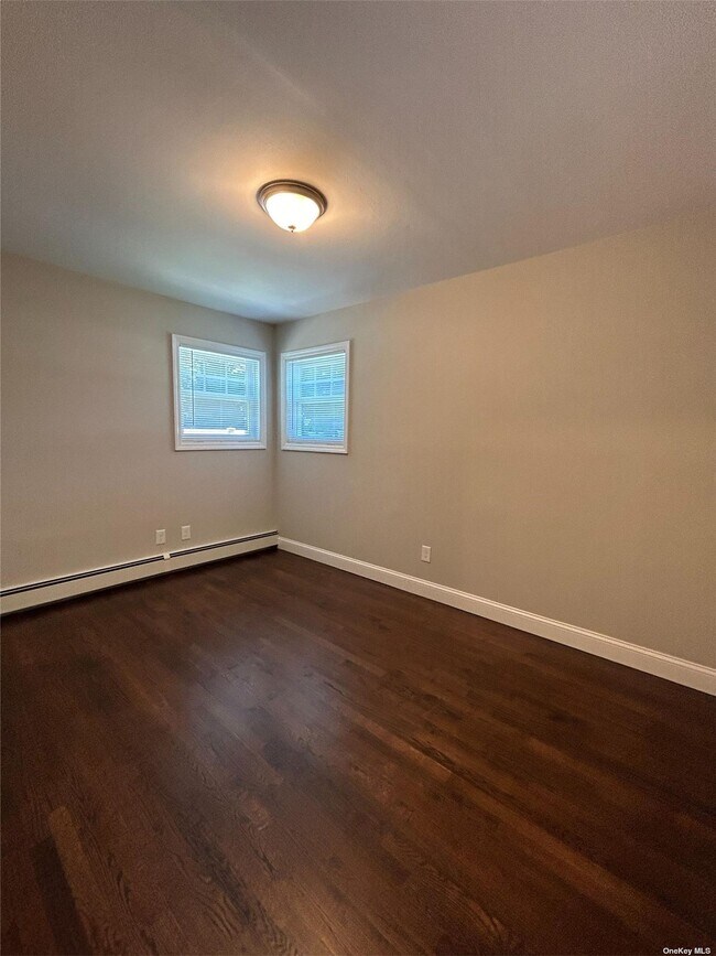 Building Photo - 30 Davison