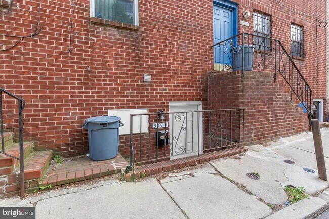 Building Photo - 306 W Wildey St