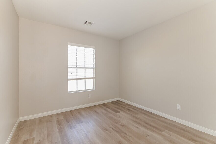 Building Photo - 7121 Wonderberry St