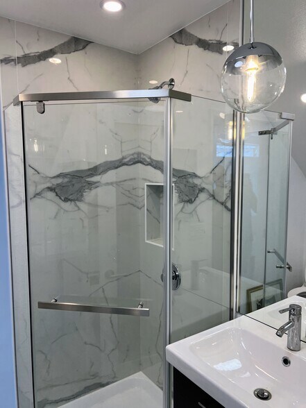 Downstairs shower - 2225 Manchester Avenue