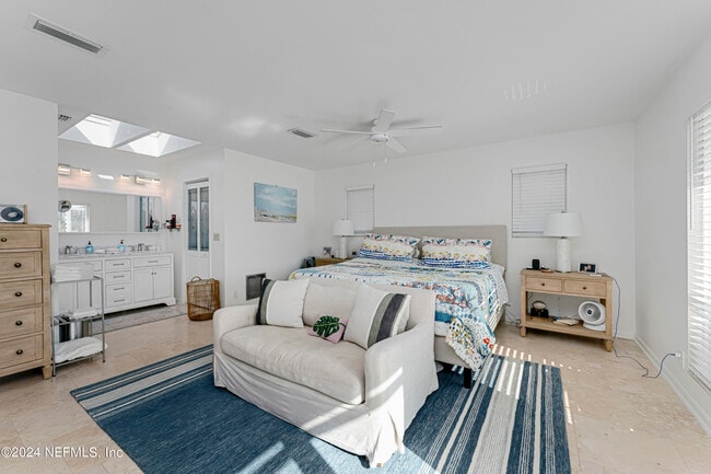 Building Photo - 543 Rutile Dr